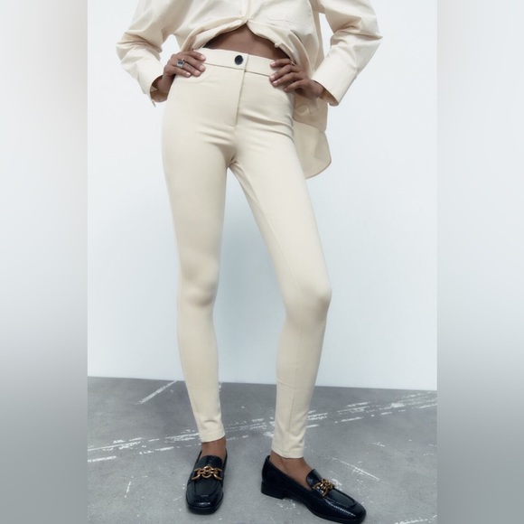 ZARA Leggings with Metal Button, Size Small, Colour Black - Picture 4 of 7